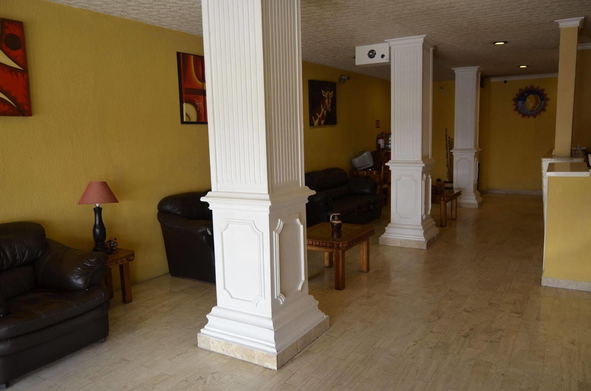 Hotel San Jeronimo Inn Толука-де-Лердо Экстерьер фото